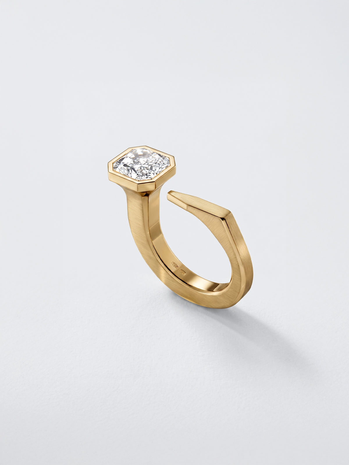ONE Pin Ring, diamond