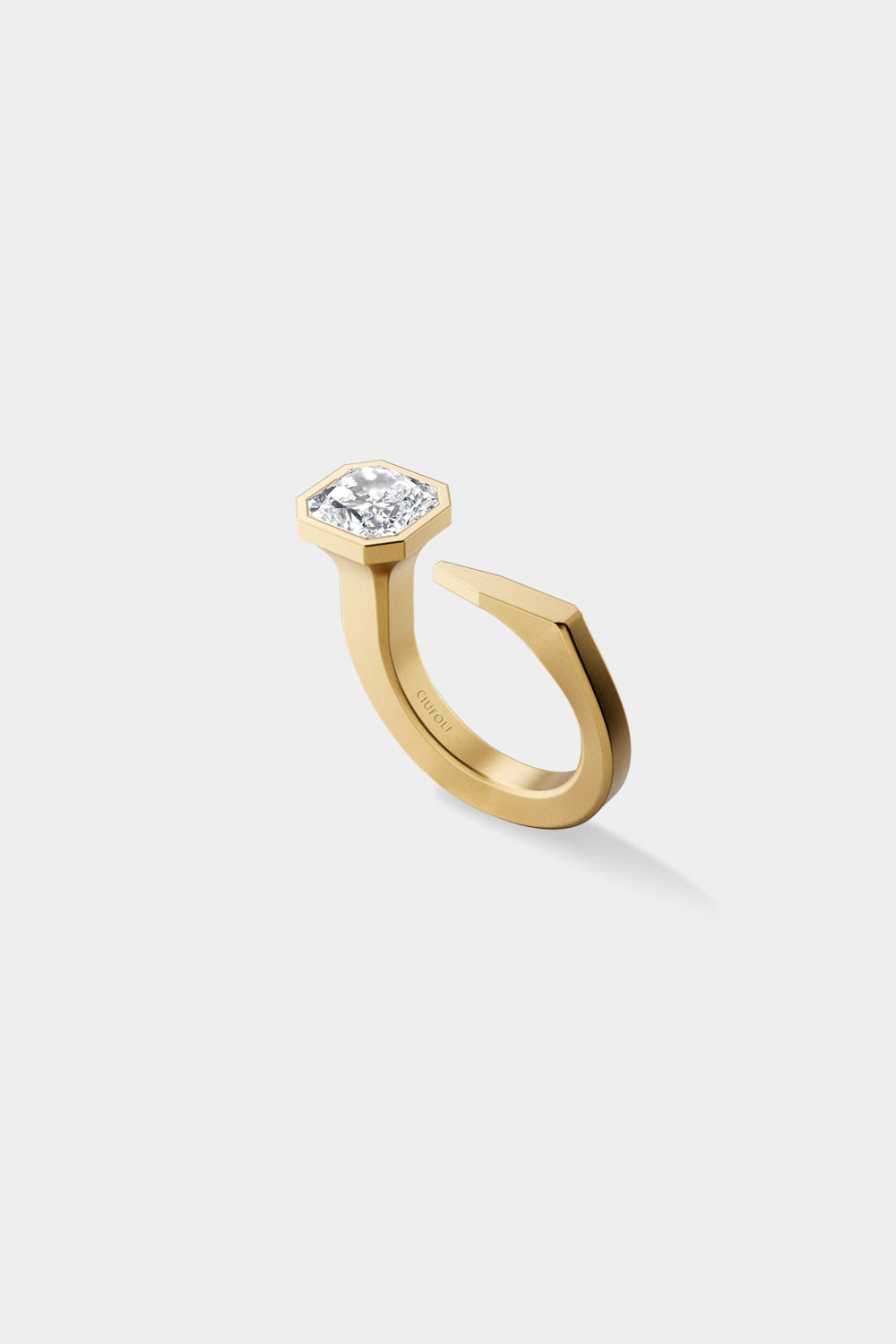 Ciufoli One sculptural yellow gold pin ring with diamond side view