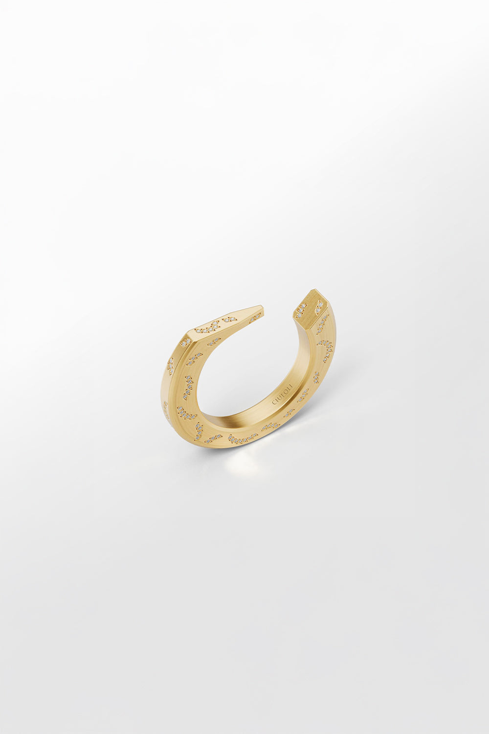 Ciufoli One sculptural yellow gold satin embroidered diamond ring side view